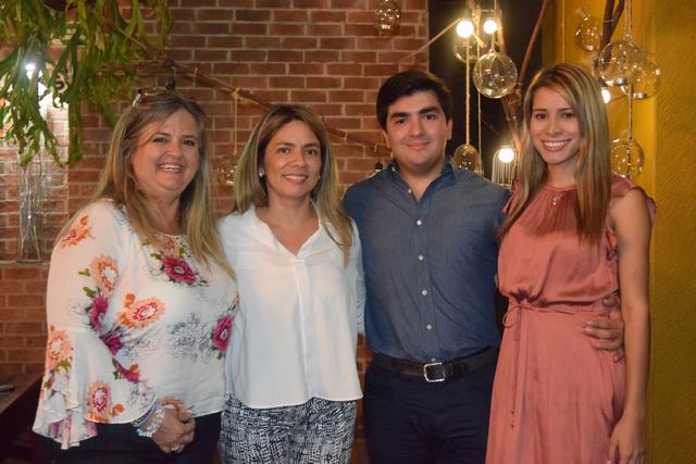 Martha Polanco, Yajaira Ramos, Juan Sebastián  Gutiérrez y Ángela Pérez.